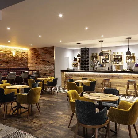 Novotel Newcastle Airport-2